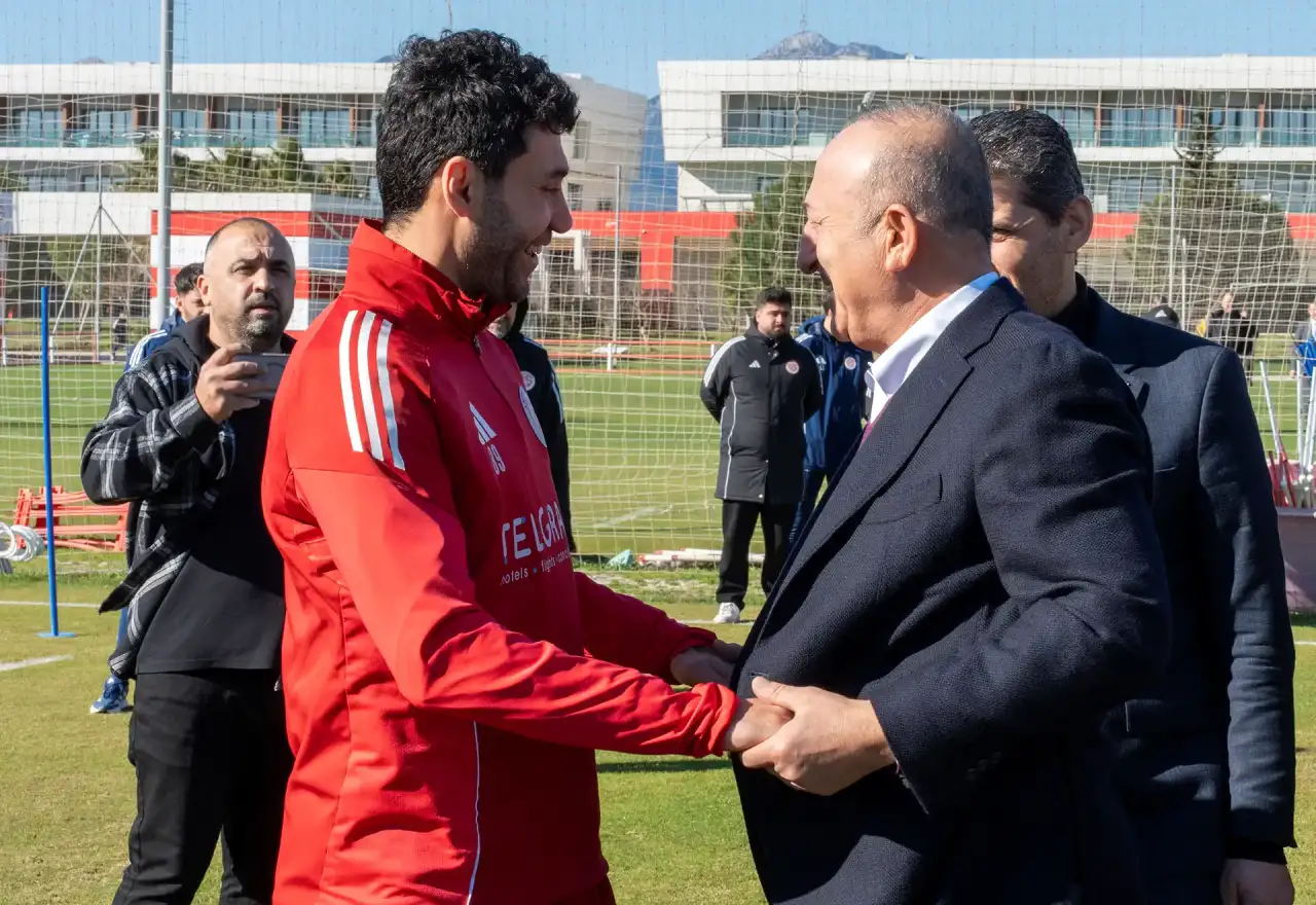 AK Parti Antalya Yönetiminden Antalyaspor’da Kritik Ziyaret! 9